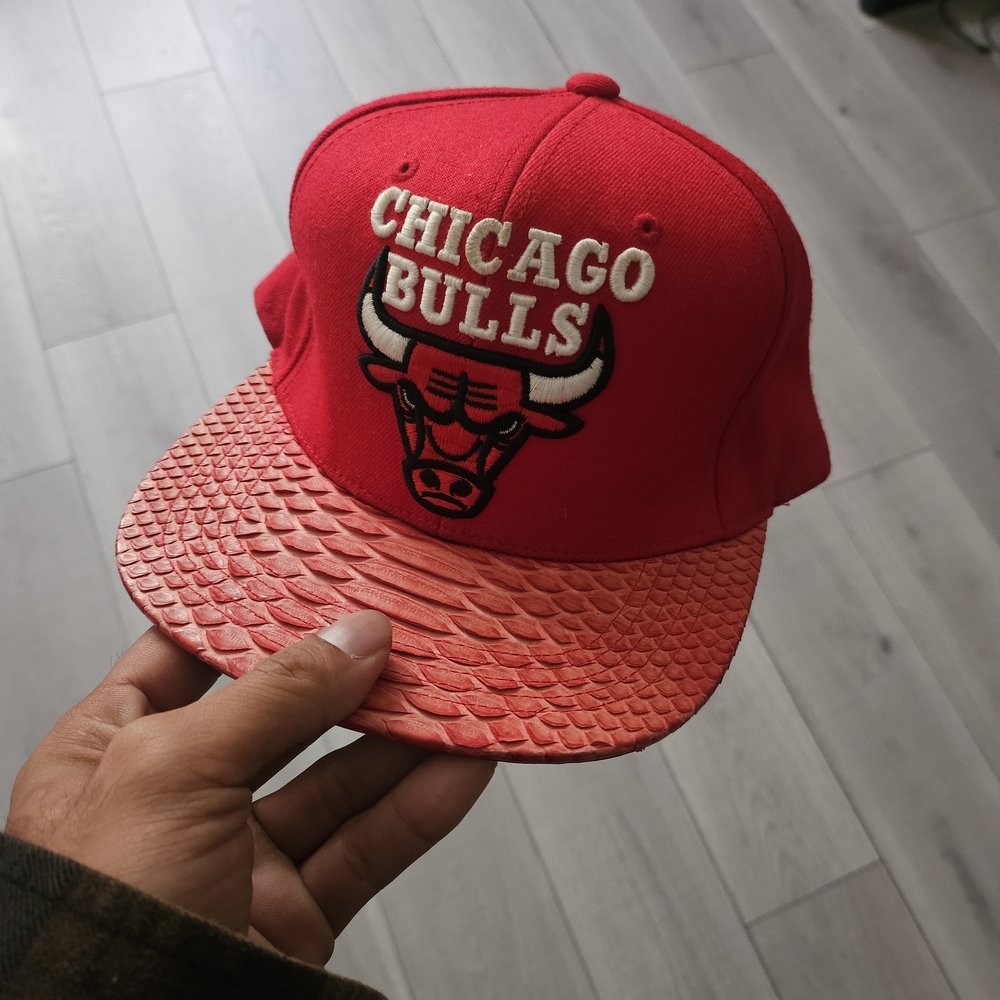 Chicago Bulls PYTHON strapback